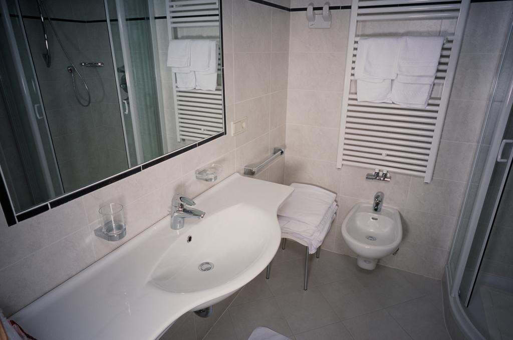 Residence Frea Selva di Val Gardena Phòng bức ảnh